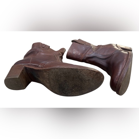 FRYE Jane Trapunto Stitched Leather Bootie - Redwood Brown Heeled Boots size 8B - Picture 3 of 6